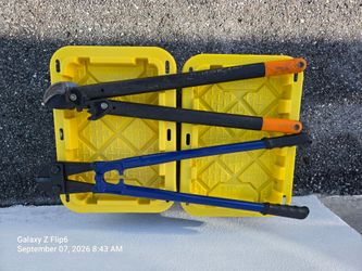 30" bolt cutters / branch trimmers