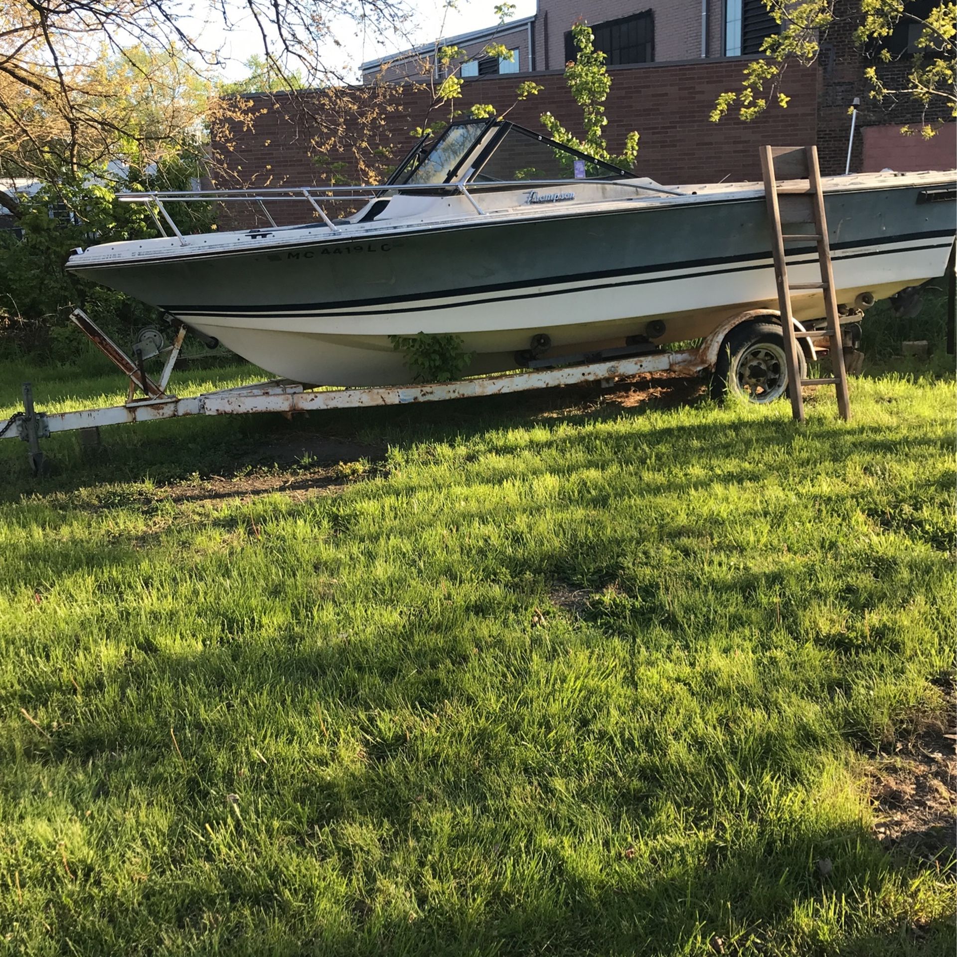 Photo Thompson Boat For Sale Or Scrap!!!!!