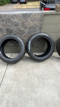 Tire 255/45 Zr18