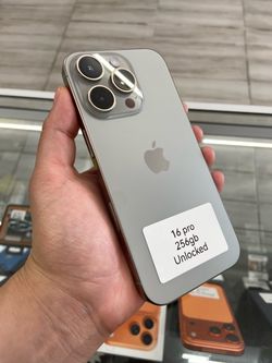 Apple iPhone 16 pro cash OR $50 down!