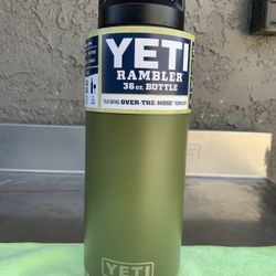 BRAND NEW  YETI CAMP GREEN 36 Oz. Rambler, Bottle Container 