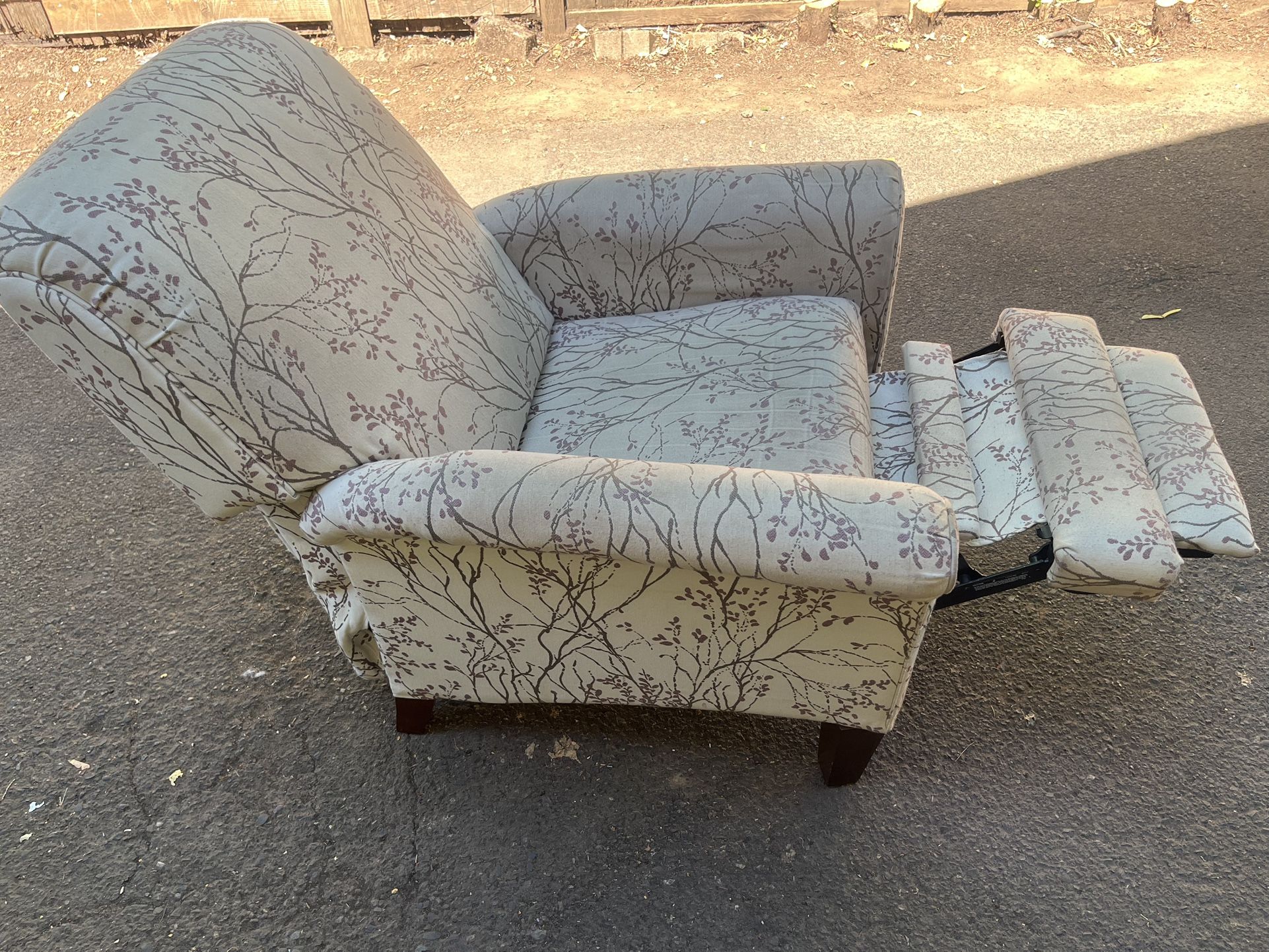 Lazboy Chair