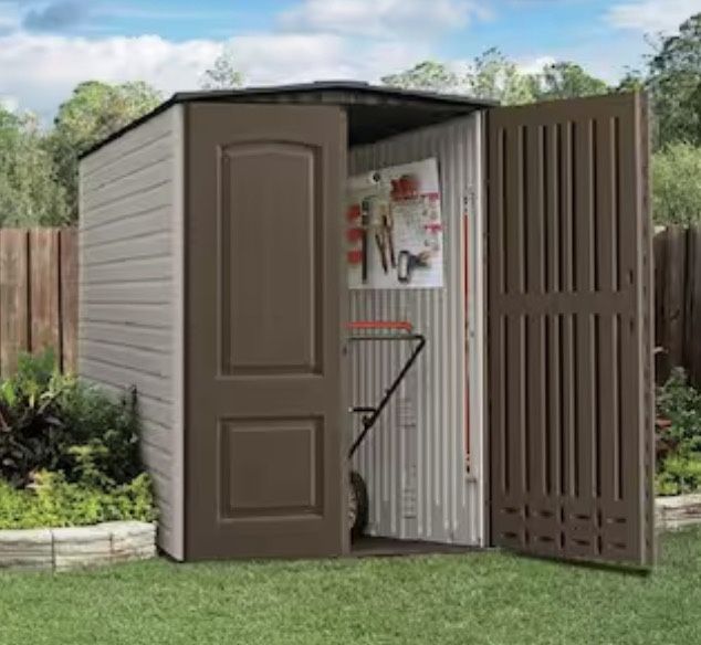 Big Max 6 ft. 3 in. x 4 ft. 8 in. Resin Storage Shed