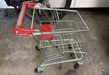 Melissa And Doug Grocery Store & Cart