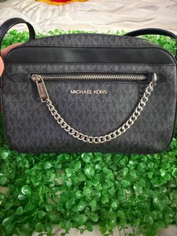 Brand purses