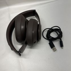 Beats 🎧 🎶💵💵 $145