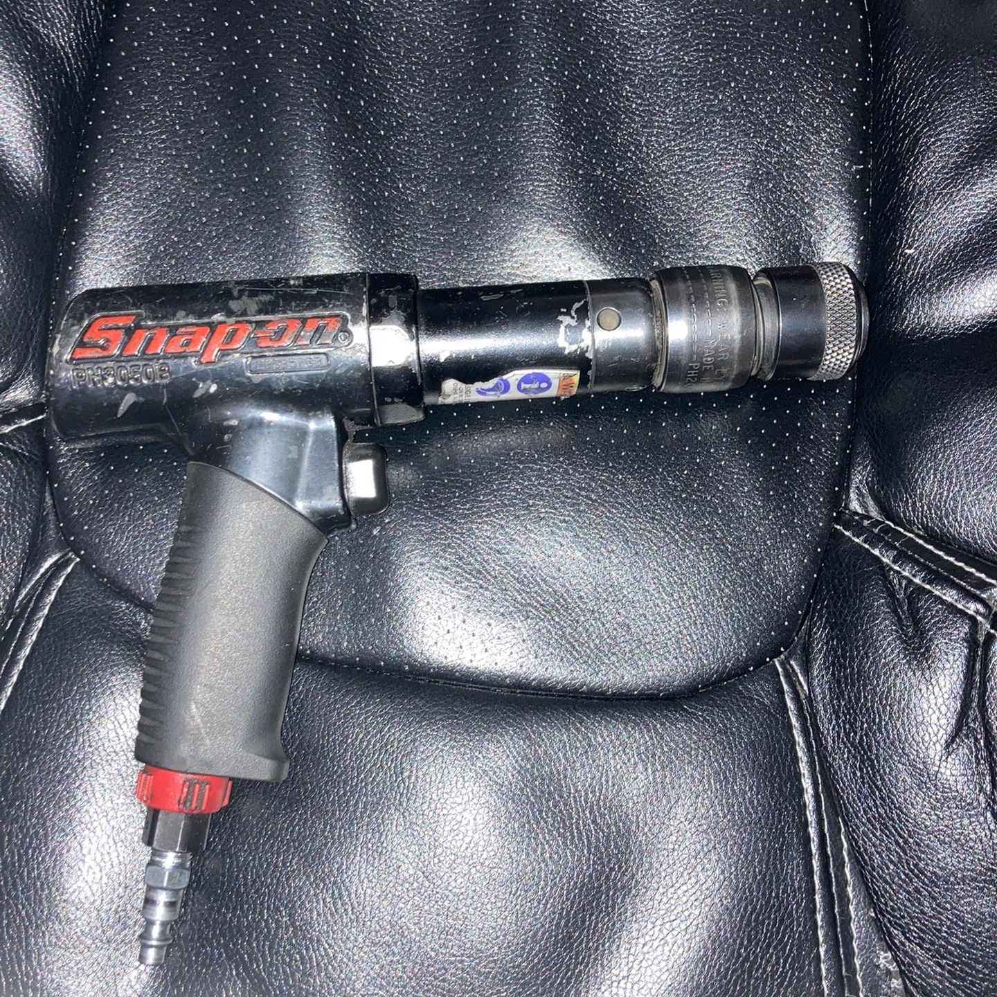 Snap-On Heavy Duty Airhammer W/ Chisel Retainer