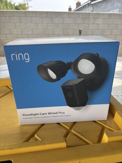 Ring Floodlight Cam Wired Plus