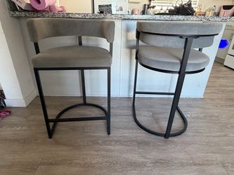 Kitchen bar stool x 2