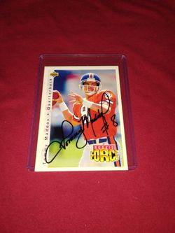 Signed 1992 Tommy Maddox Rookie Football Card - Upper Deck #416 Mint / Autographed