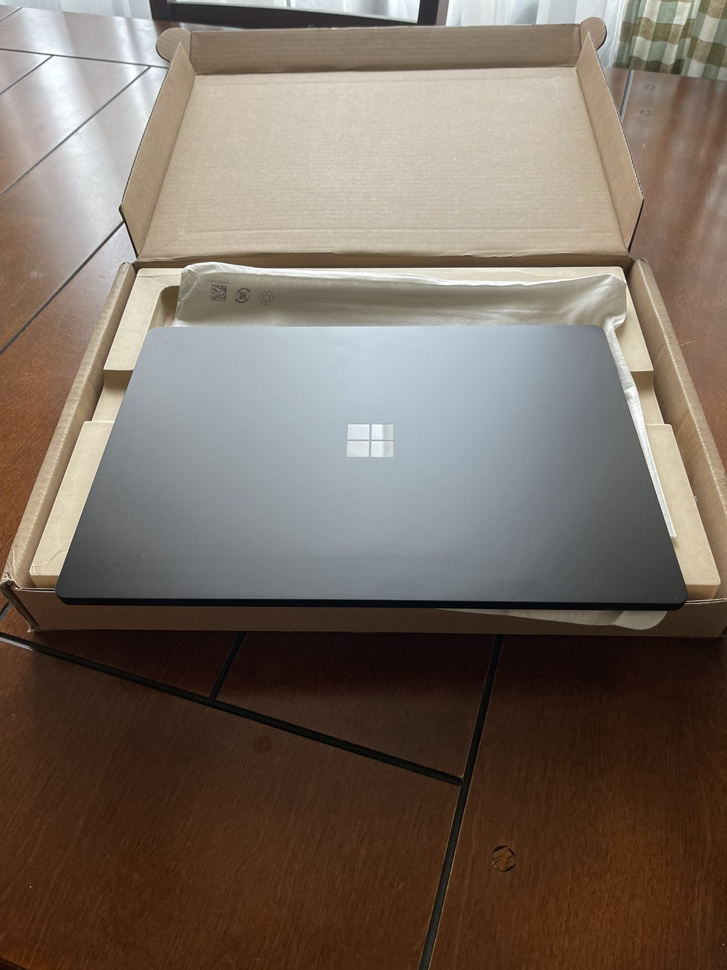 New microsoft labtop 5, 13.5" touch screen  for sale 