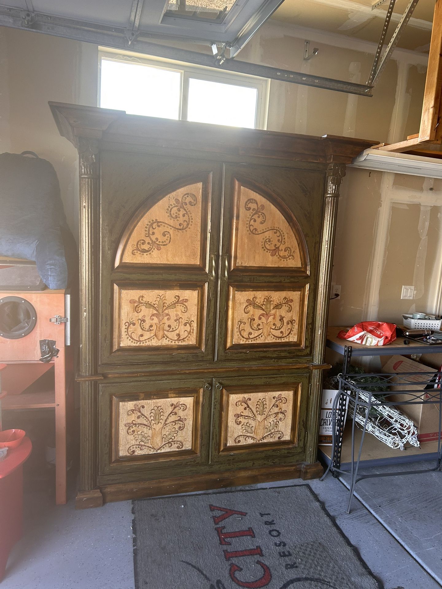 Armoire