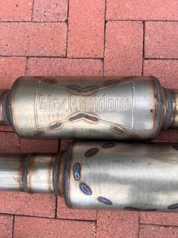 Black Widow Venom 250 mufflers, pair with pipes BW002-P