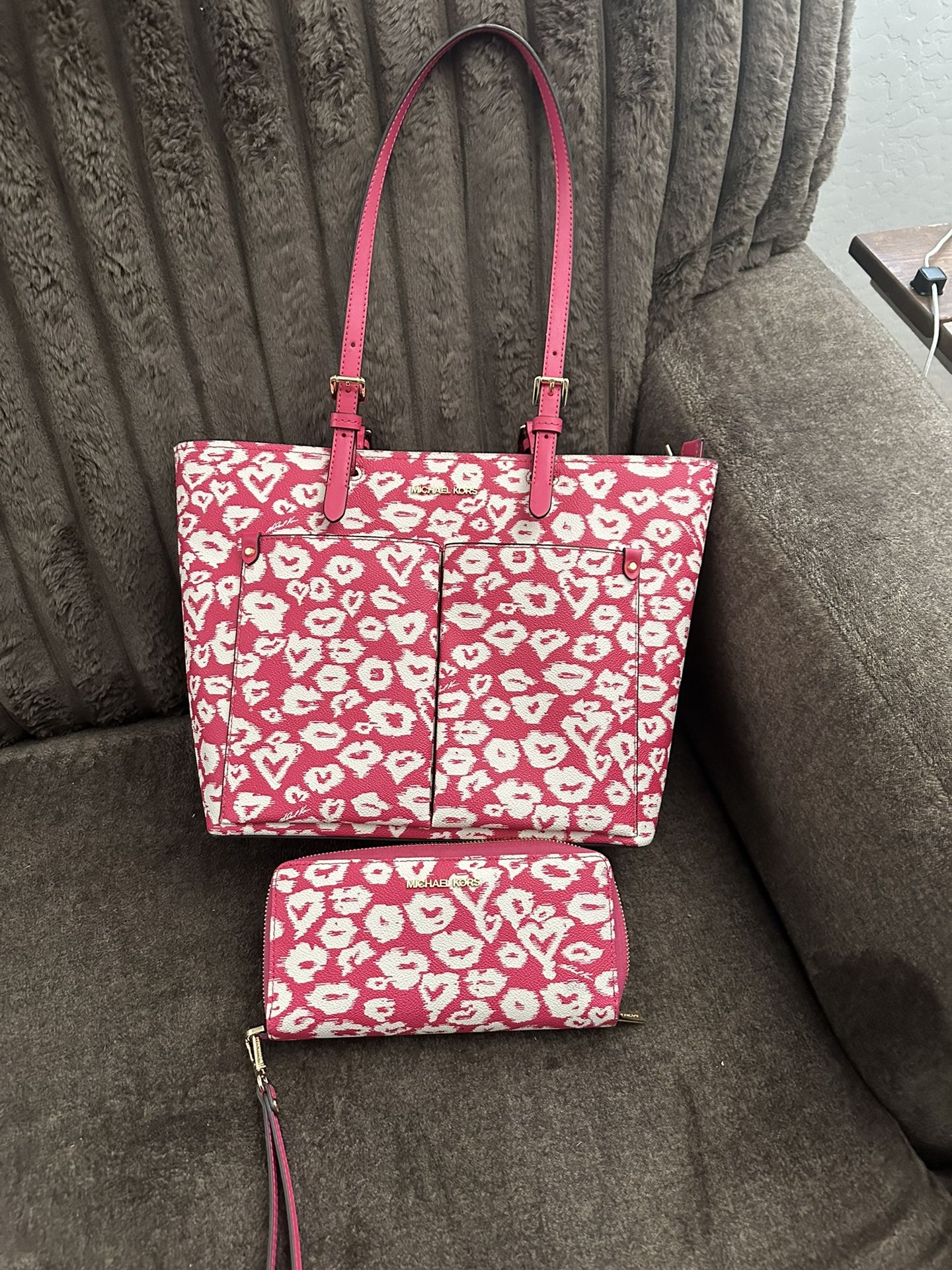 Michael Kors Tote & Wallet
