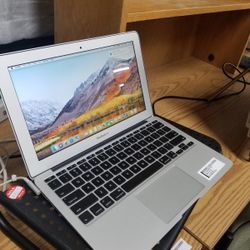 MACBOOK AIR MID 2011 RUNNING ON CORE i5 (SHOP13)

