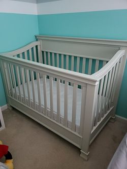 Baby Crib - Gently Used