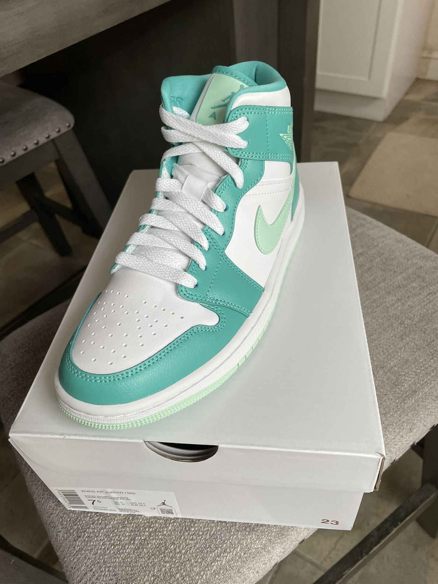 Air Jordan Mid Washed Teal W