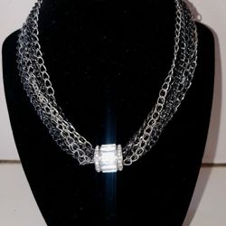 Beautiful Necklace.  Black & Silver Chain