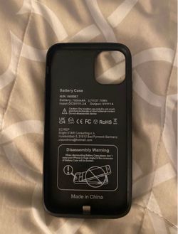 iPhone 11 Portable Charging Case