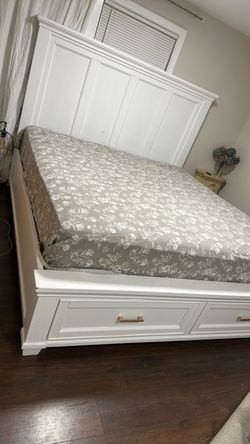 Rose Universal Broadmoore Bed Frame with Storage, White