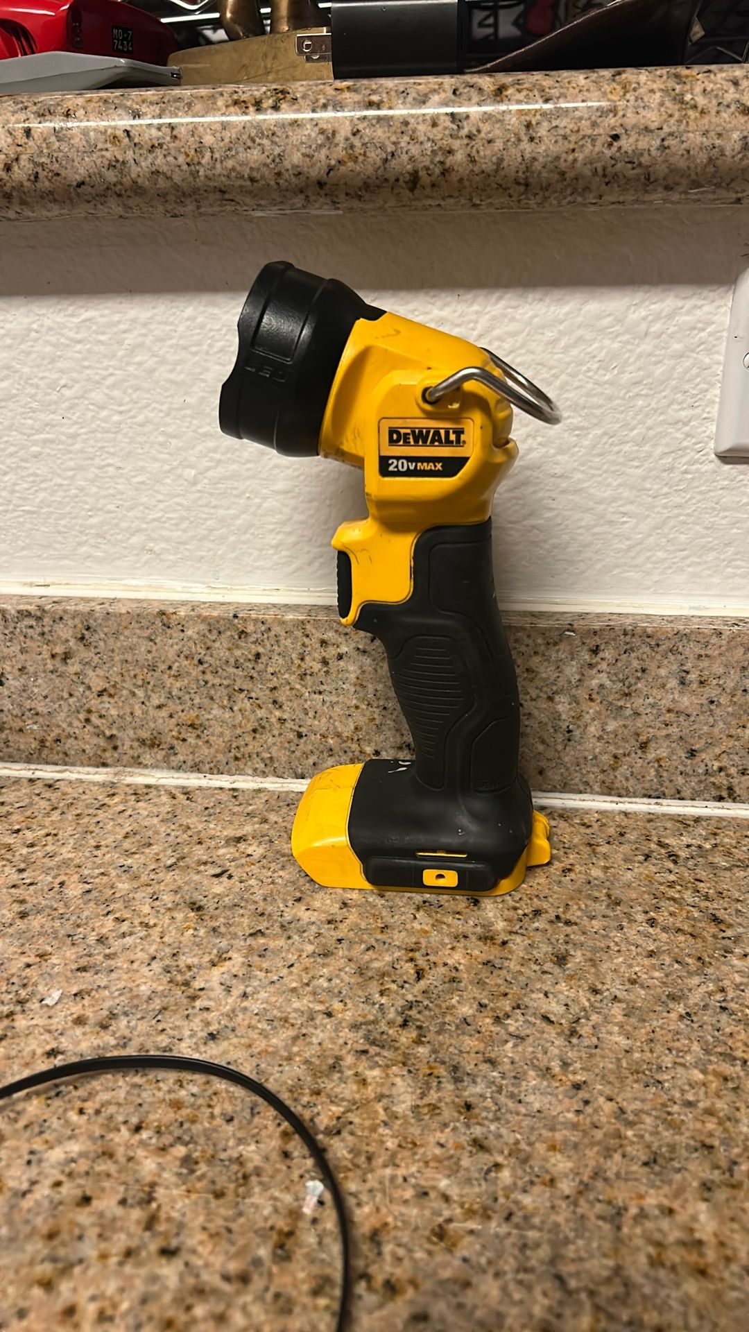 Dewalt DCL040 LED 20v Flashlight Worklight Tool Only