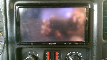 Sony double din (bluetooth,ipod ready,cd,dvd)