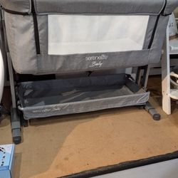 Baby Bad Bassinet Co-sleeper Cradle Serene Life Adjustable