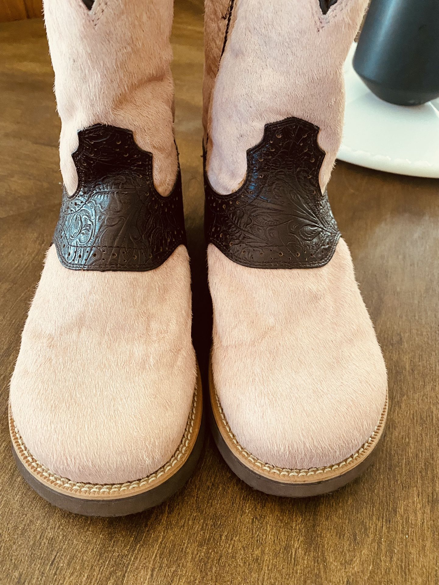 Twisted X Cowhide Light Pink Boots