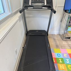 Nordic Treadmill T SERIES, Excellent condition -Nordictrack