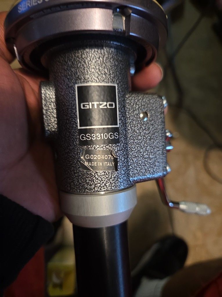 Gitzo Systematic Tripod Geared Column SERIES 5