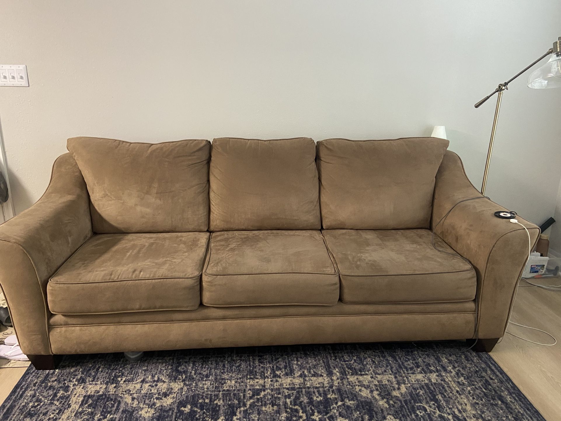 3-Seater Sofa Bed – Comfortable & Functional