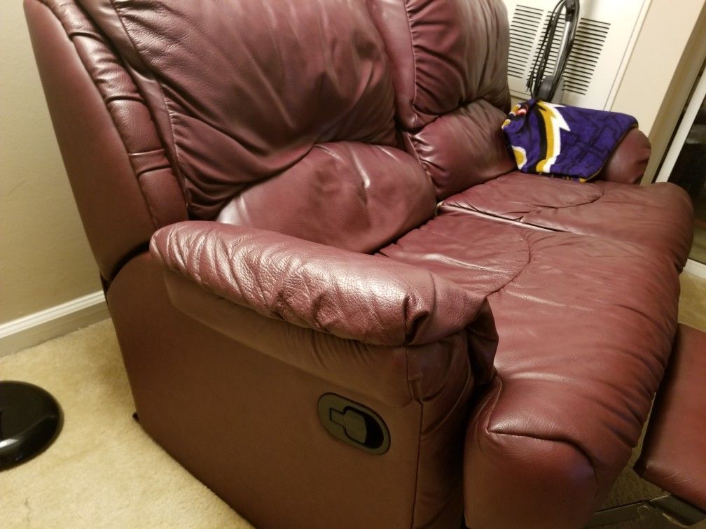 Recliner sofa