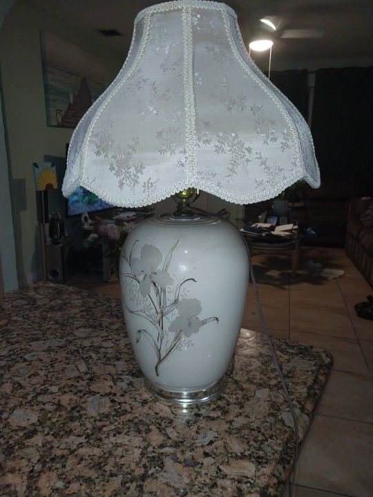 Antique Lamp Set Two Twin Lamps X2