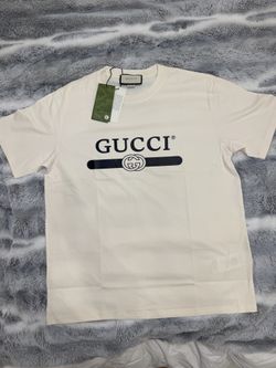 NEW GUCCI DESIGNER SHIRT 2024 SEASON. Sizes : Medium , Large  🔌🔌🔌🔥🔥