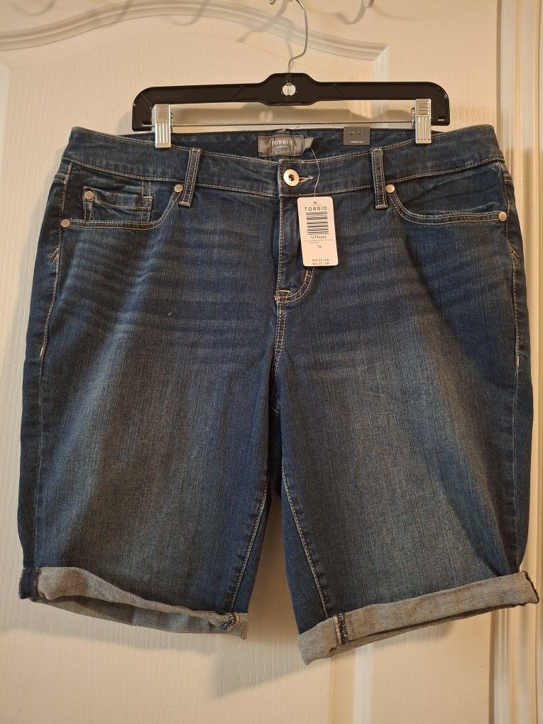 Torrid Sz 16 Women's Dark Blue Denim Shorts NWT