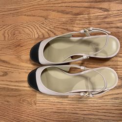 Michael Kors Beige And Black Leather Sling Back Shoes 