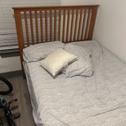 Twin Bed Including Mattress And Frame 