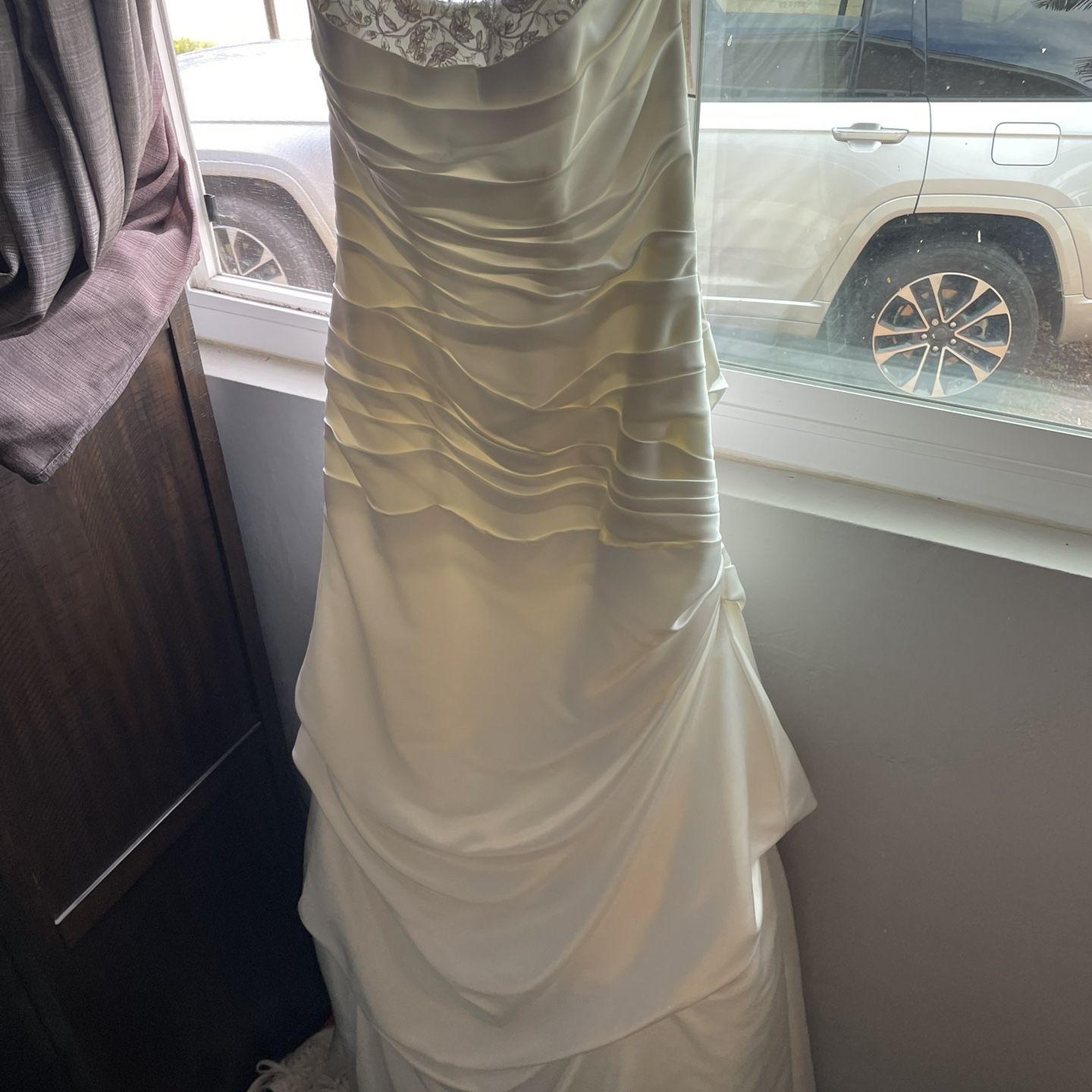 David’s Bridal Wedding Dress 