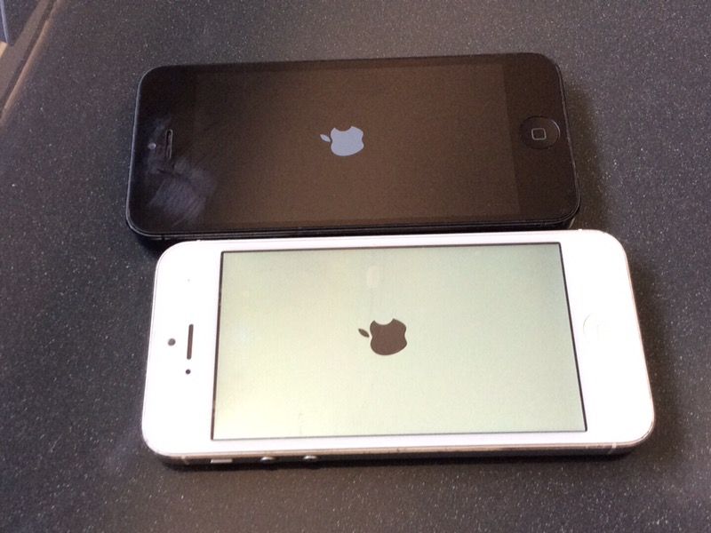TWO IPHONES 5 FOR SALE UNLOCKED WORK ON METRO PCS, SIMPLE MOBILE, TMOBILE, CRICKET