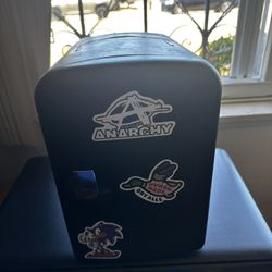 Mini Fridge 