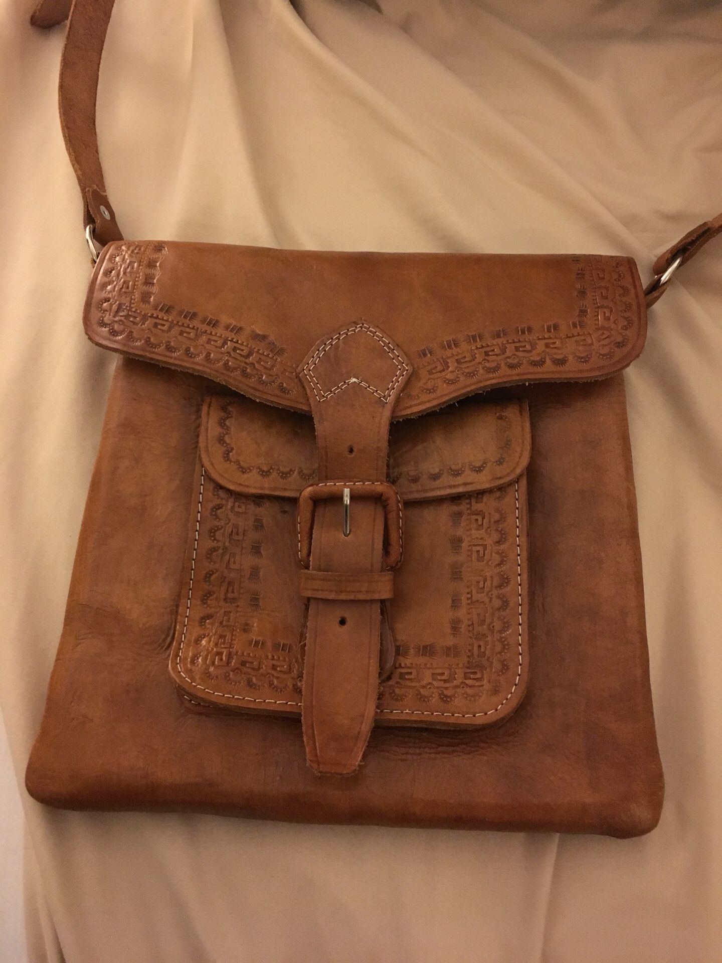 Messenger bag! Thick skin leather!