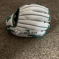 44 Pro Baseball Glove 