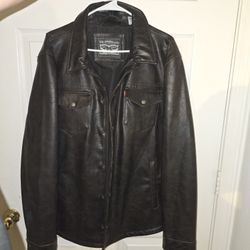 Levi’s Faux Leather Jacket (Black, XL)
