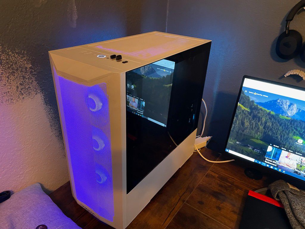 Gaming Pc. Need to sell!