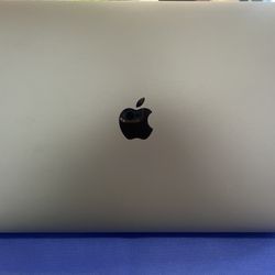 MacBook Pro 13” - 2019