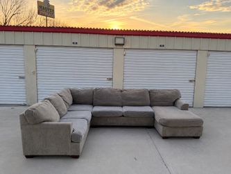 U SECTIONAL GREY