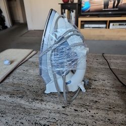 Rodents Power Press Iron - New