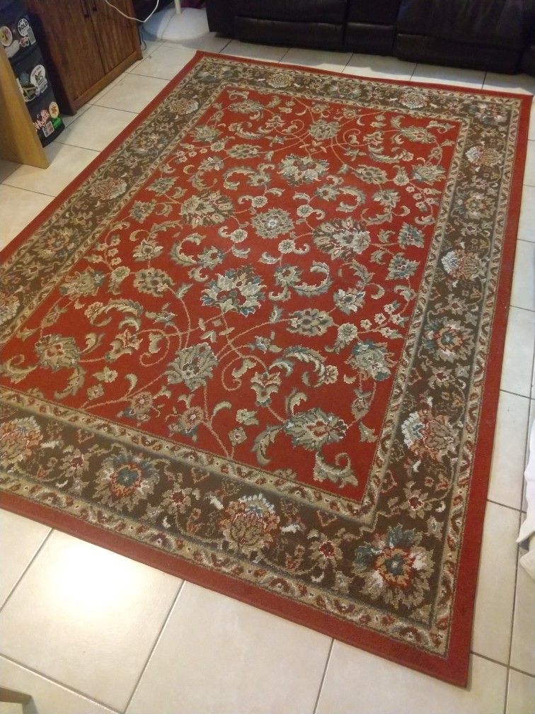 Free Rug 80" x 116"
