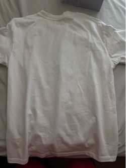 Burberry t shirt