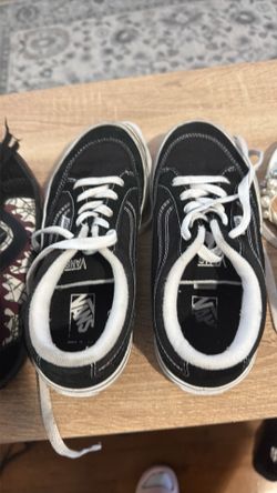 Children’s shoes  4